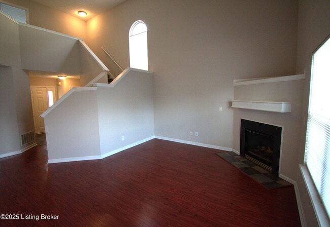 Building Photo - 4221 Willowview Blvd