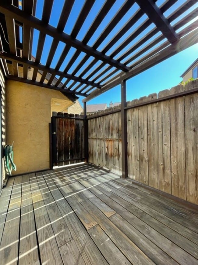 Building Photo - 331 Stone Edge Ct