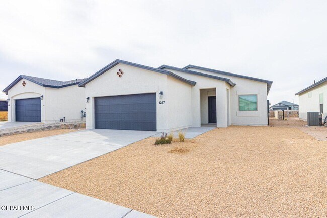 Building Photo - 1217 Irish Summer Pl