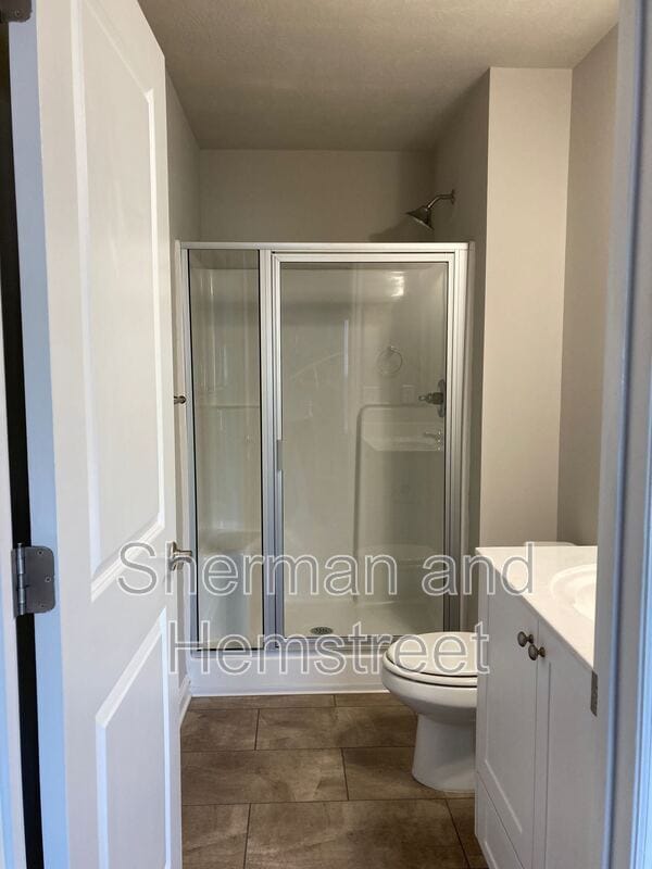Building Photo - 622 Dobhill Ln