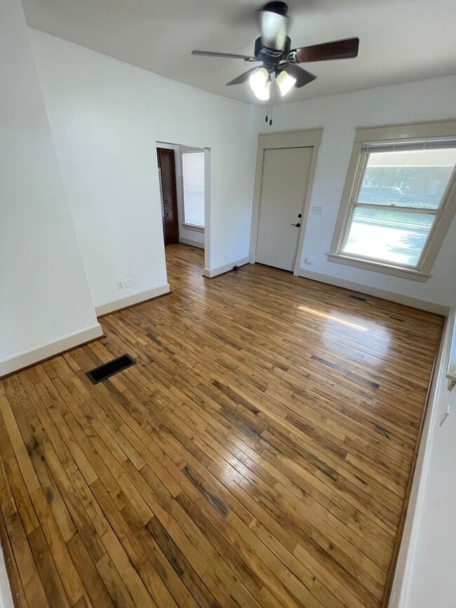Building Photo - New Appliances + HUGE Fenced Backyard