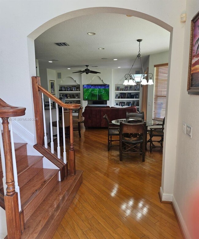 Building Photo - 13382 Lakepointe Cir
