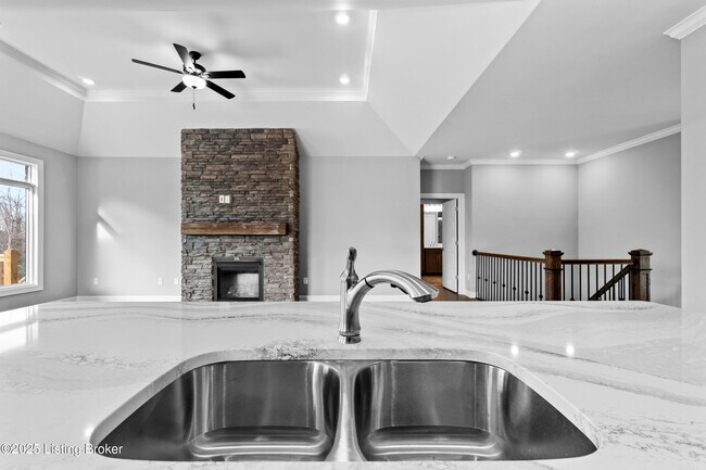 Building Photo - 5919 Ruby Fls Dr