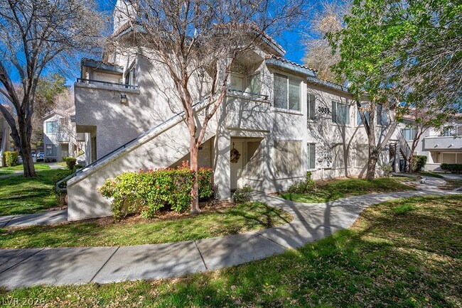 Building Photo - 3035 Casey Dr