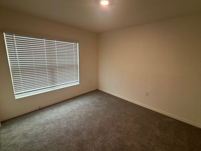 Building Photo - Brand New 4 Bedroom W/ Open Floor Plan!
