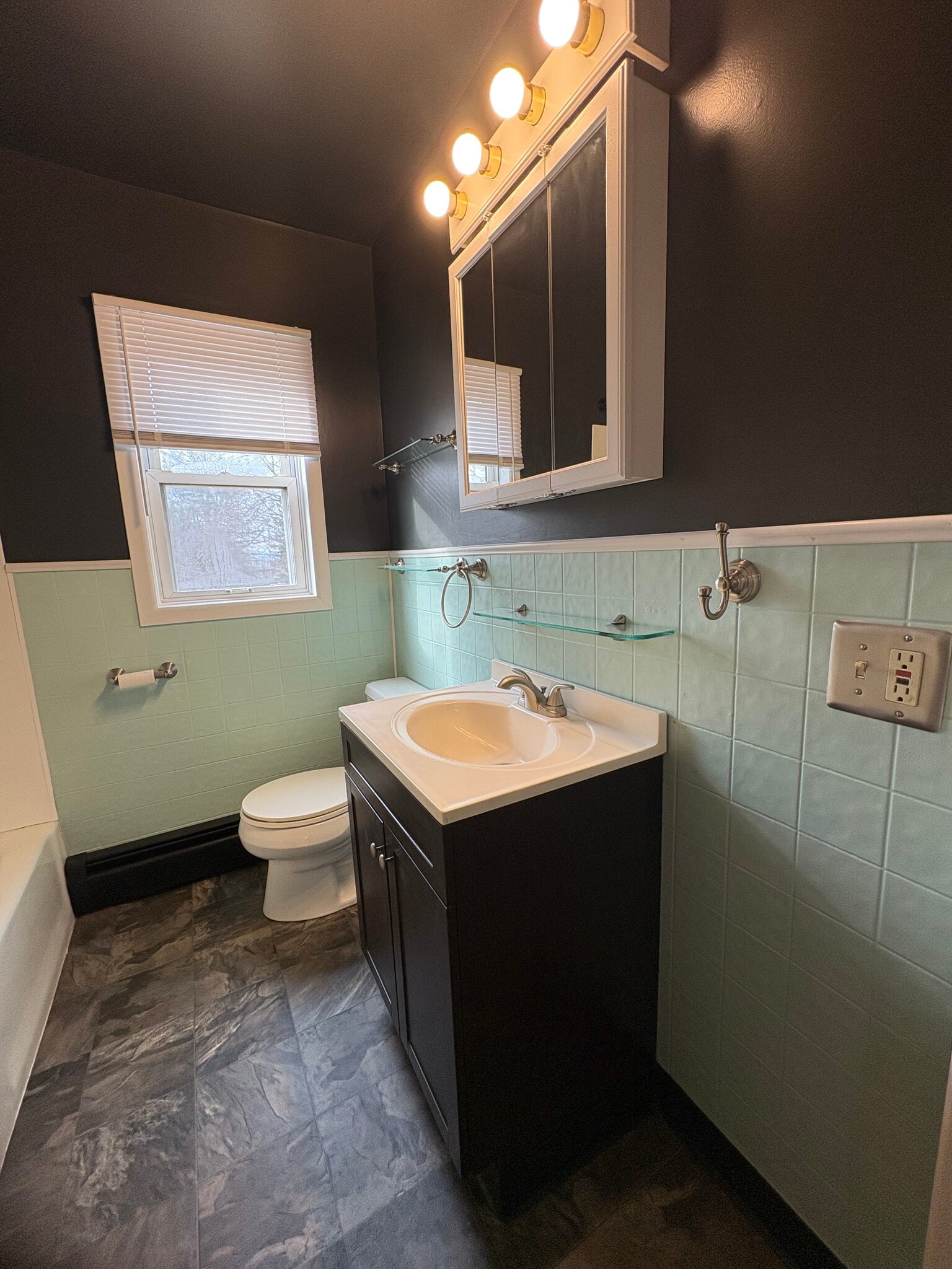 Building Photo - 23 Saint David St