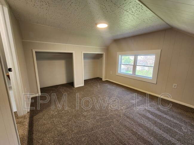 Building Photo - 608 6th St NW