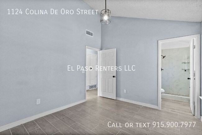Building Photo - 1124 Colina De Oro St
