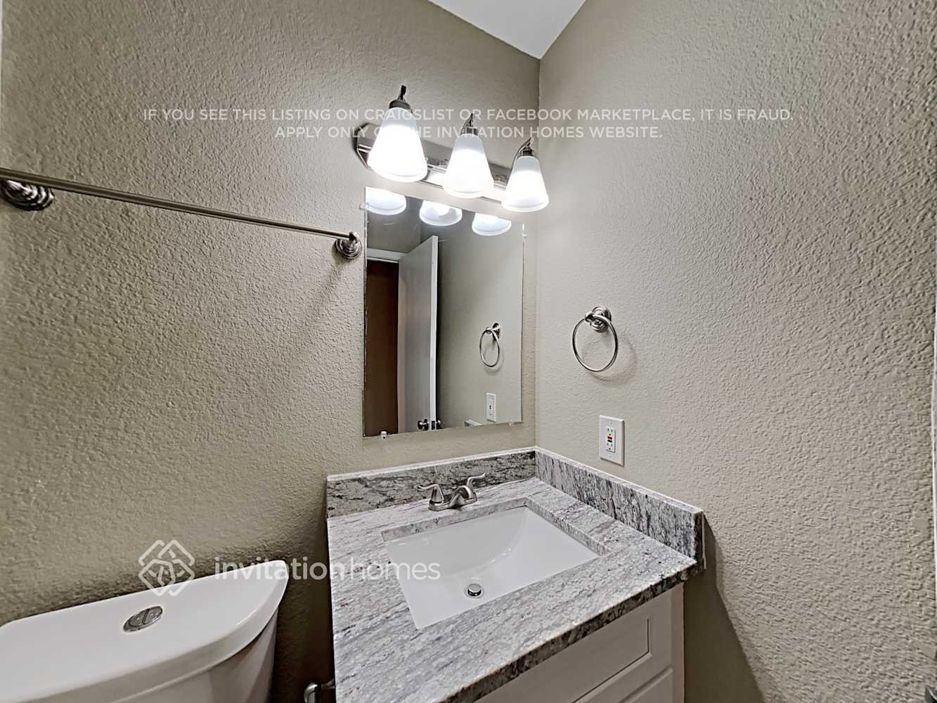 Building Photo - 2361 Live Oak Dr