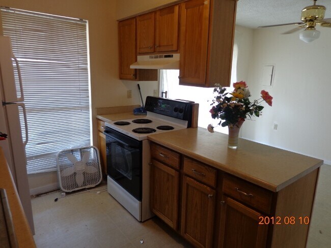 Building Photo - 16486 E 14th Pl