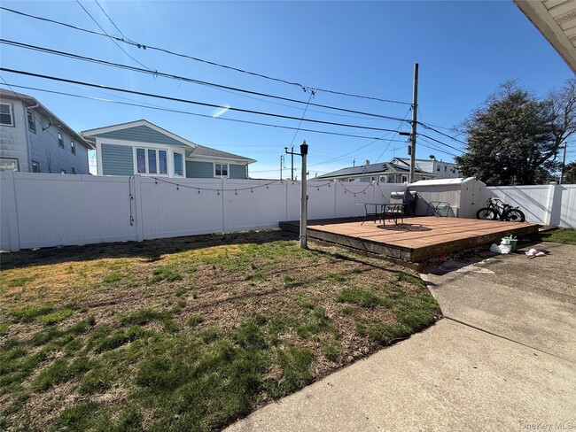 Building Photo - 73 Waterford Rd