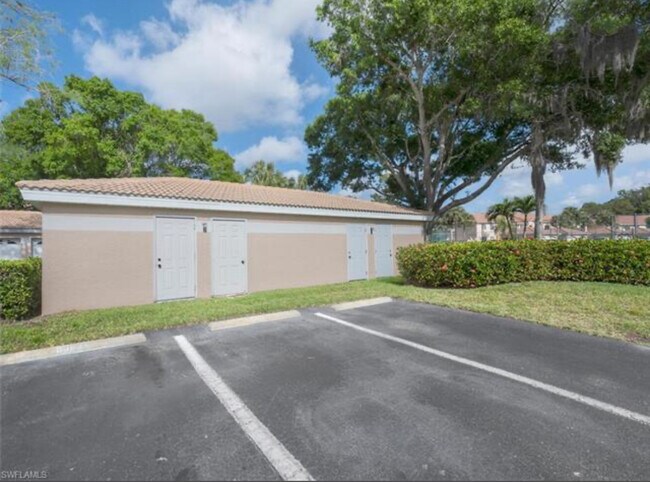 Building Photo - 1044 Woodshire Ln
