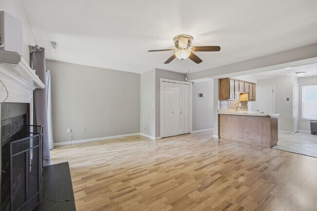 Building Photo - 5475 Davis Way