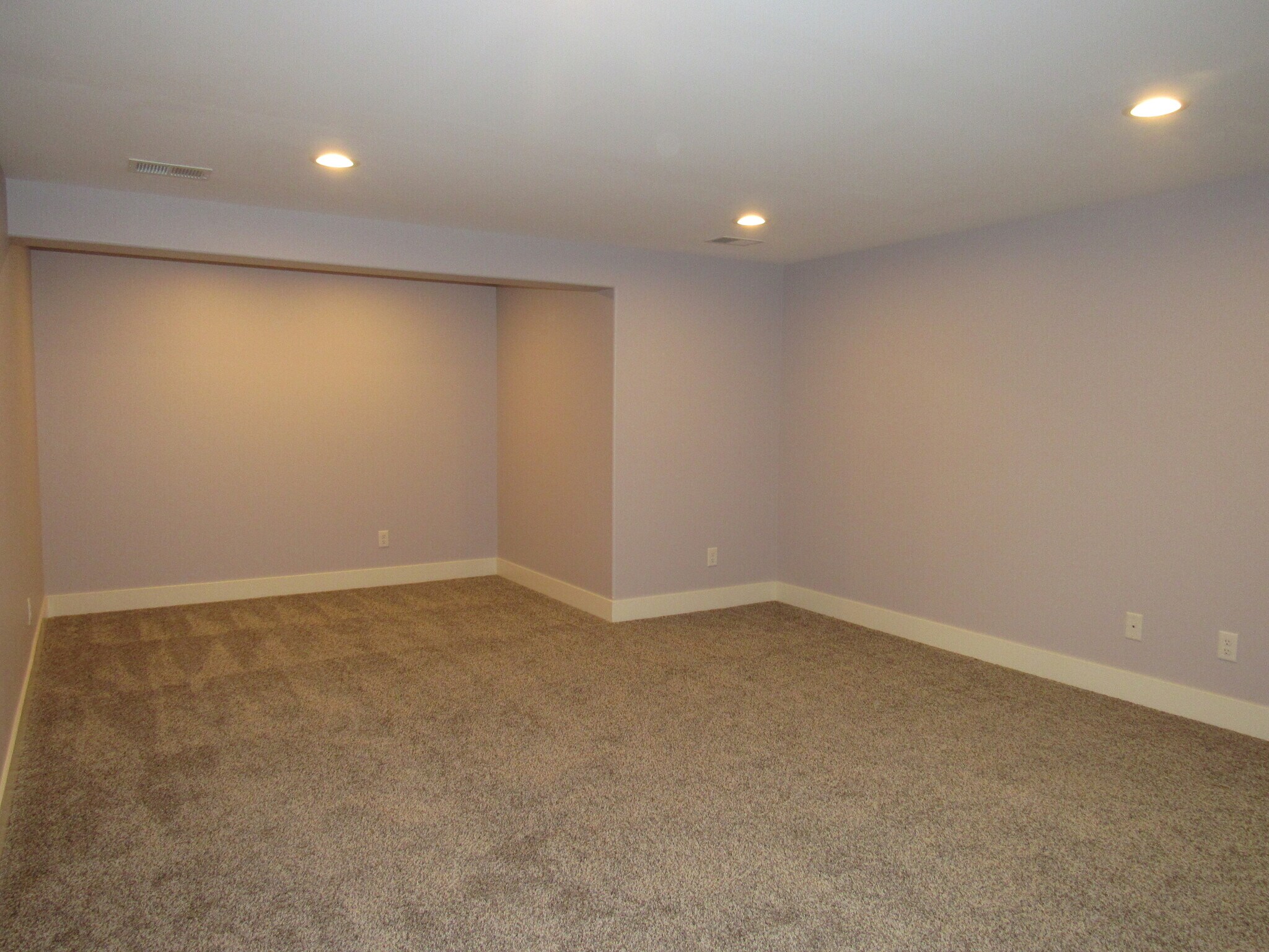 Building Photo - 3082 Charissas Plz