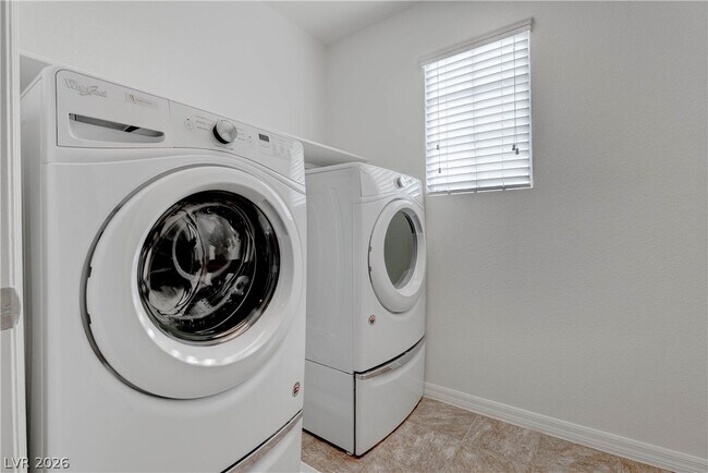 Building Photo - 1362 Bear Brook Ave