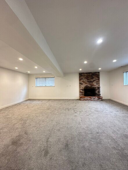 Building Photo - 15030 SW 150th Ct