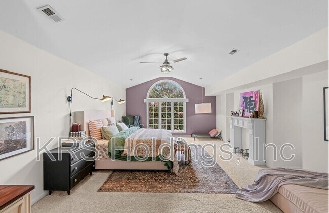 Building Photo - 4500 Marquis Pl