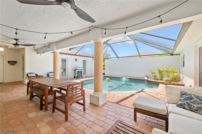 Building Photo - 2309 SW 27th St