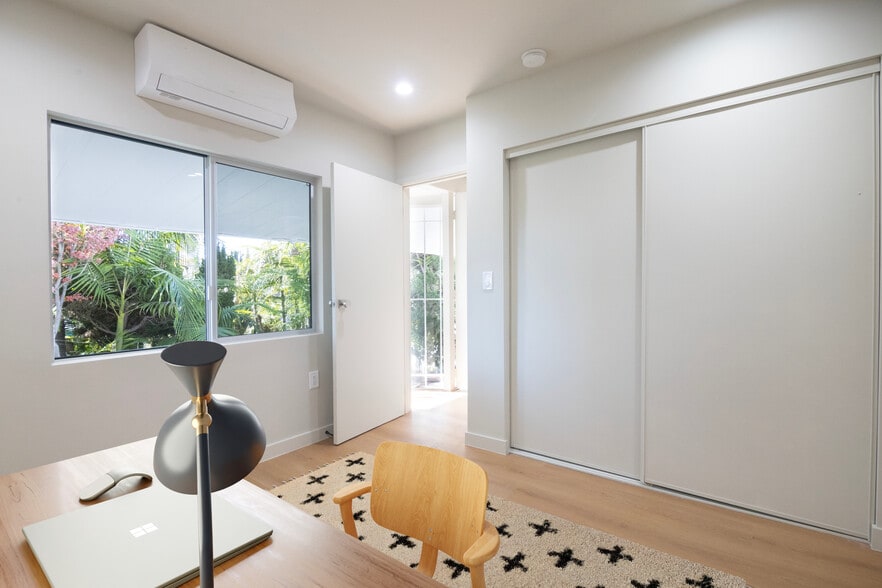 Building Photo - 4519 Finley Ave