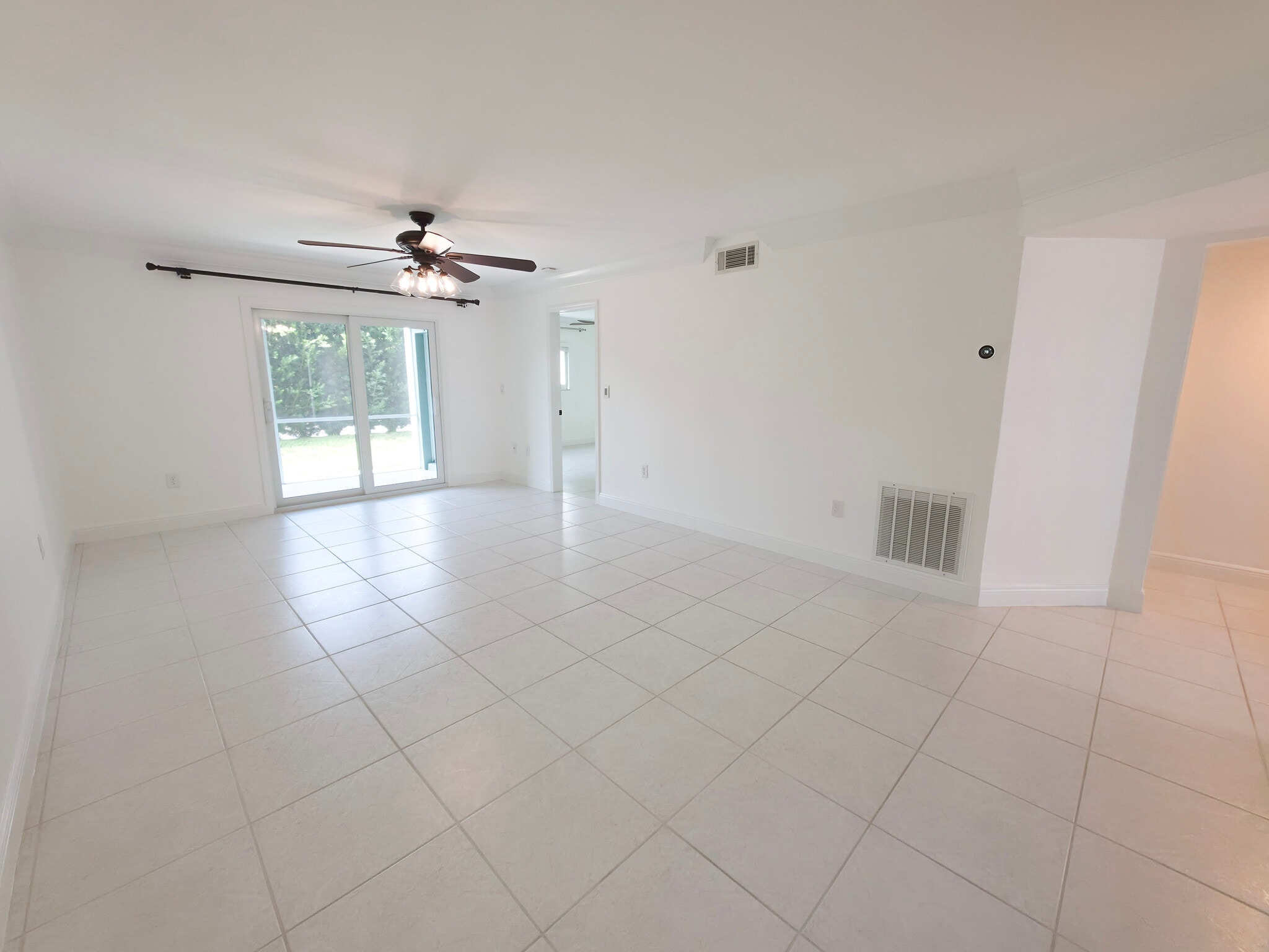 Living and Dining Space - 154 Cypress Way E