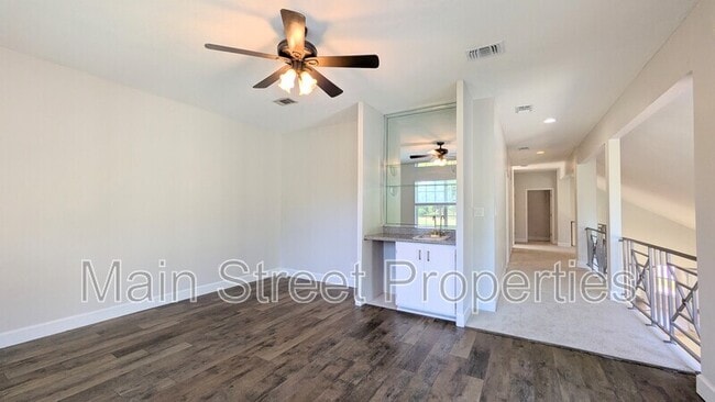 Building Photo - 2083 Downing Dr