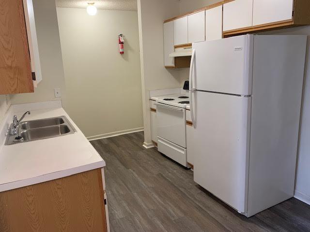 Building Photo - 3103 Sherwin Dr