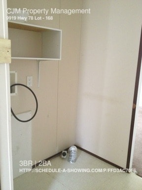 Building Photo - 9919 Highway 78