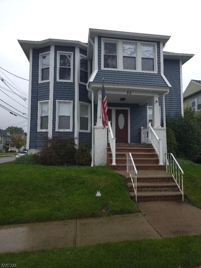 Building Photo - 68 May St