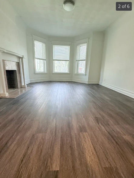 Building Photo - 6406 S Greenwood Ave