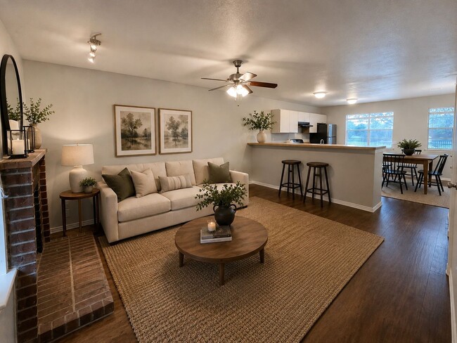 Building Photo - 2bed/2.5 bath condo close to downtown