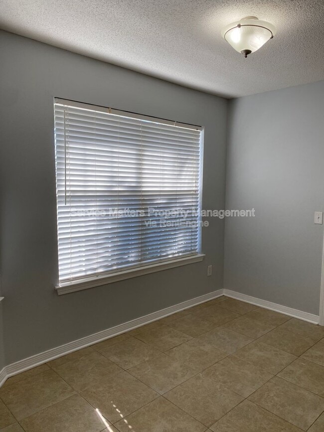 Building Photo - 5939 Ashton Woods Cir