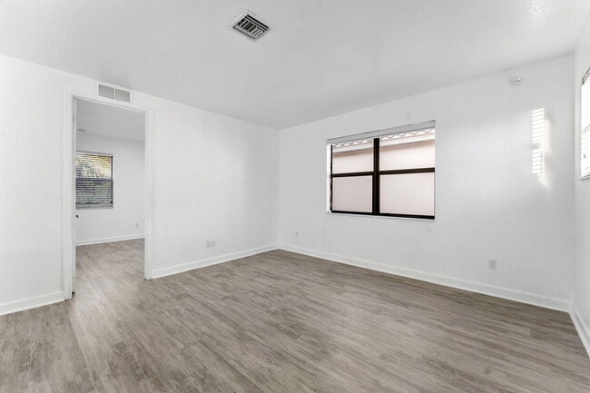 Building Photo - 3841 Aspen Leaf Dr