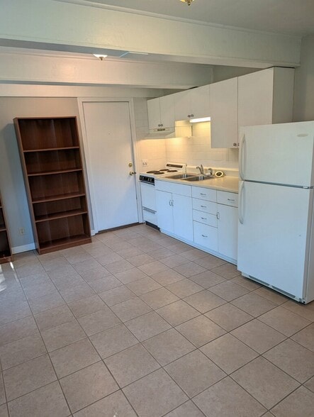 Building Photo - 5365 Van Buren Bay Ct