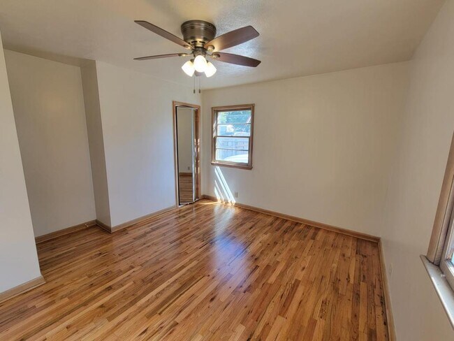 Building Photo - 1151 Elba Ave