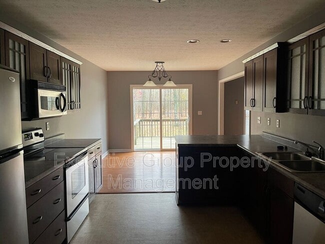 Building Photo - 2145 Crossfield Dr