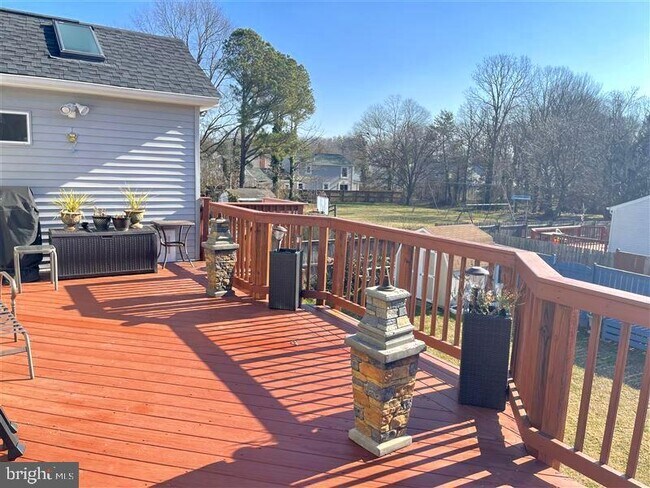 Building Photo - 6812 Ben Franklin Rd