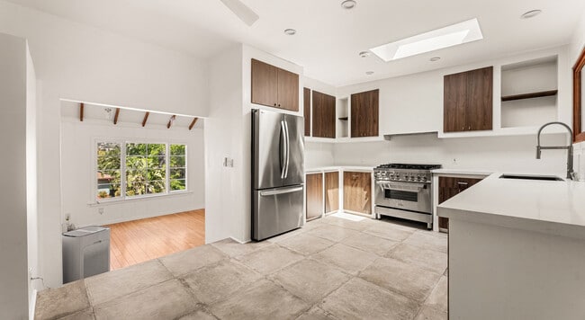 Building Photo - 929 Terrace 49
