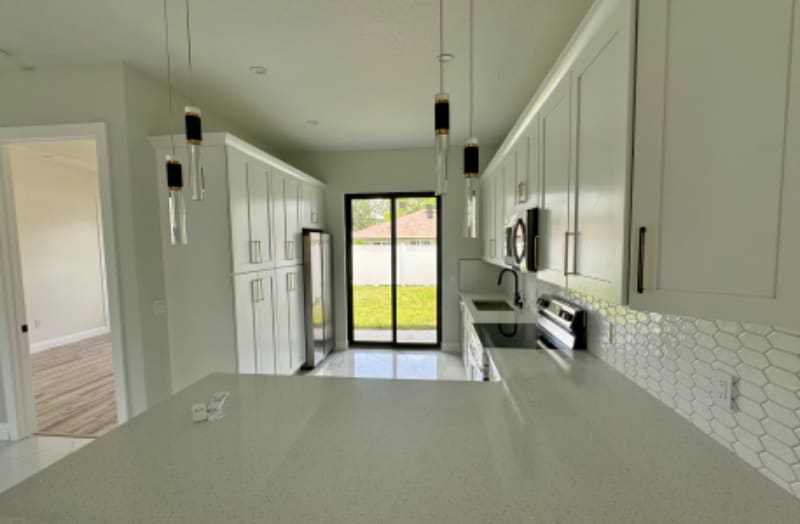 Building Photo - 20 Pine Hill Ln