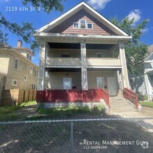 Building Photo - 3 Bedroom Duplex! Rent Ready! Section 8 Fr...