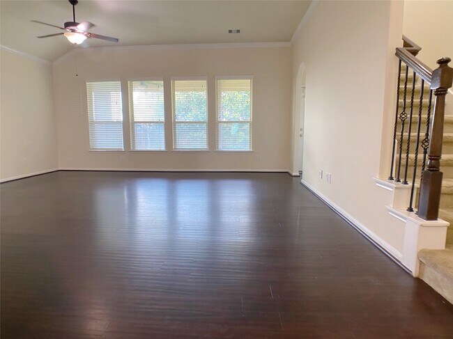 Building Photo - 27519 Gracefield Ln
