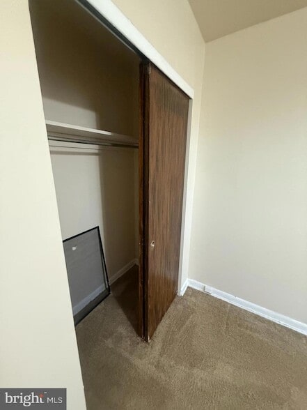 Building Photo - 1334 E Upsal St