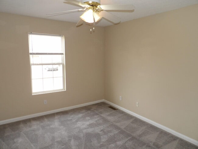 Building Photo - 344 Bypass Plaza Dr