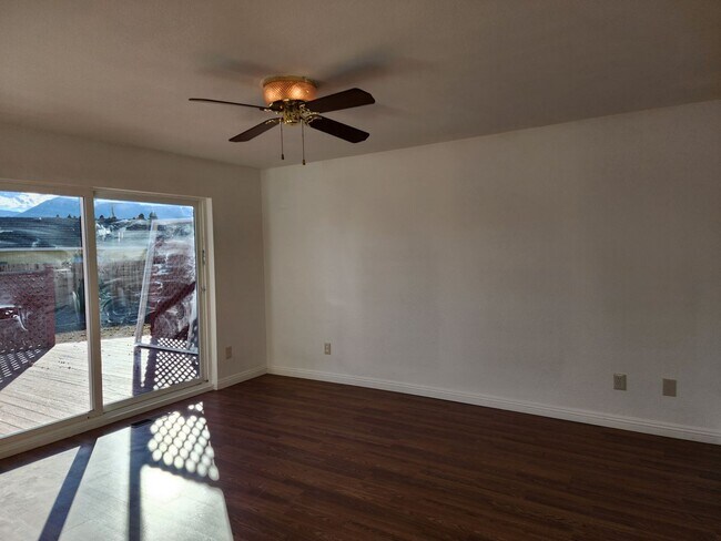 Building Photo - 3 bedroom Home  For Rent in Minden