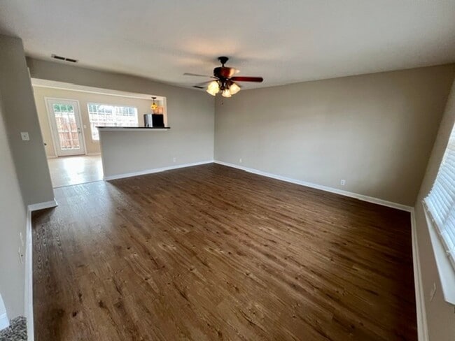 Building Photo - *END UNIT* 2 Bed, 2.5 Bath Townhome in The Cottages at Indian Park