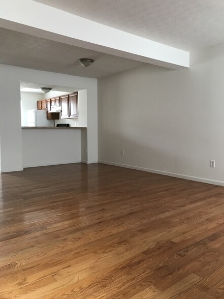 Building Photo - 4191 Otter Creek Dr