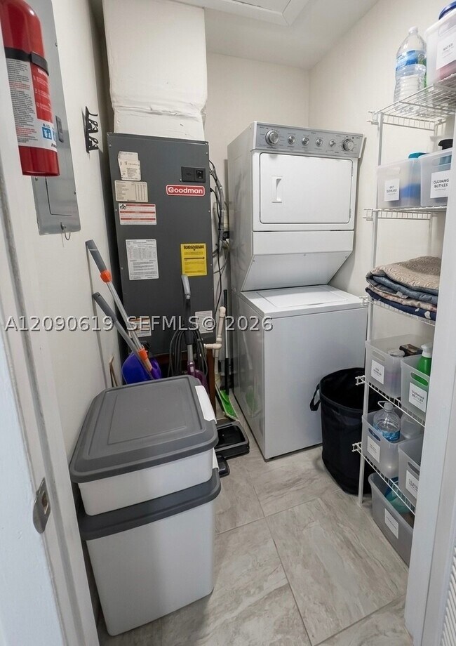 Building Photo - 7100 NW 173rd Dr