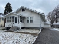 Building Photo - Main level house