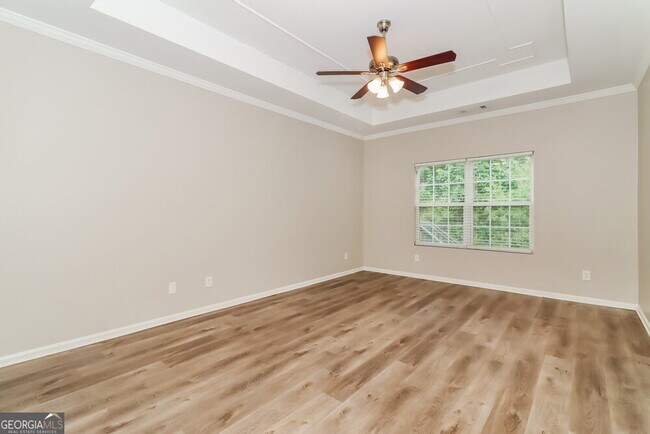 Building Photo - 450 Boxelder Rd
