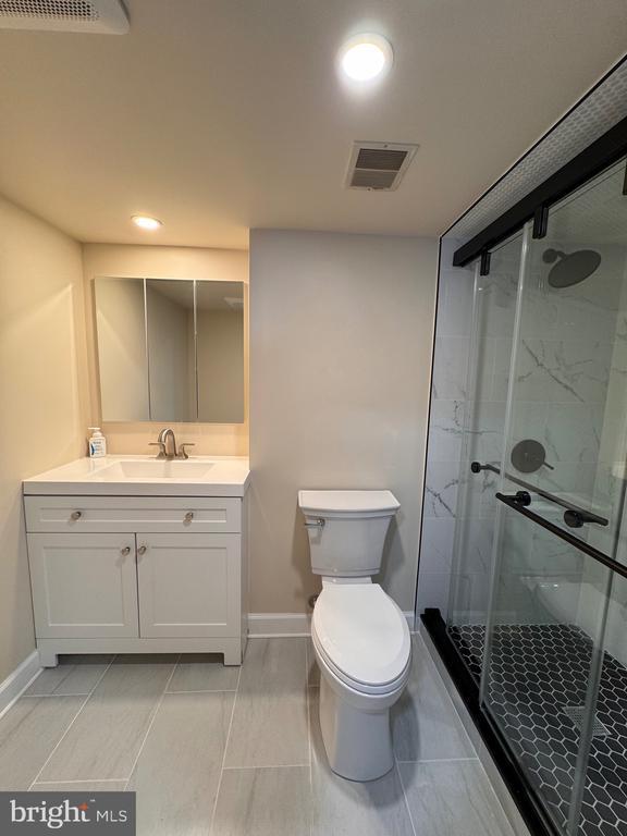 Building Photo - 14789 Edison Ct