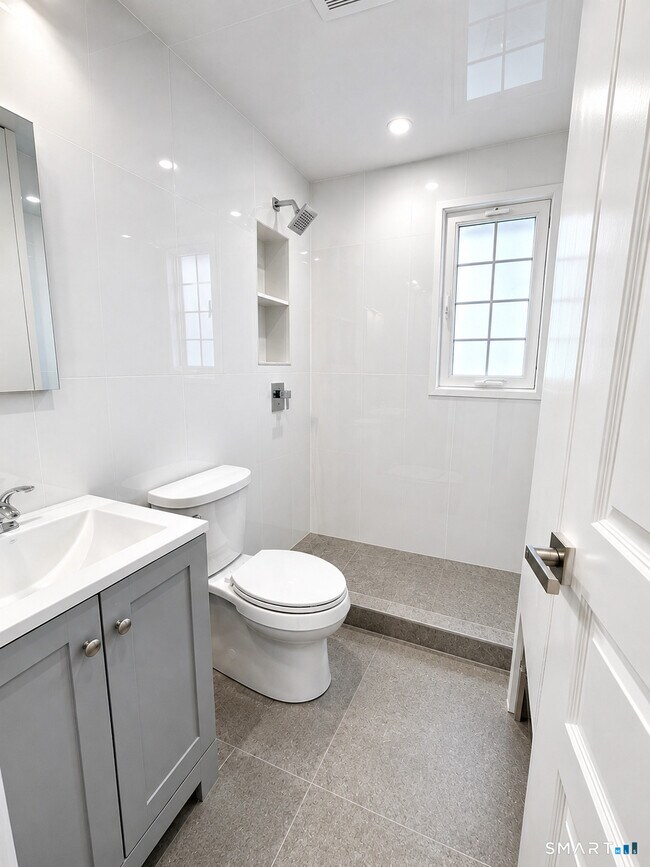 Building Photo - 30 Revere Dr